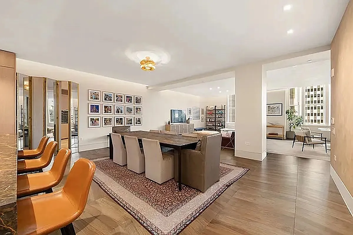 49 Chambers St — Photo 2
