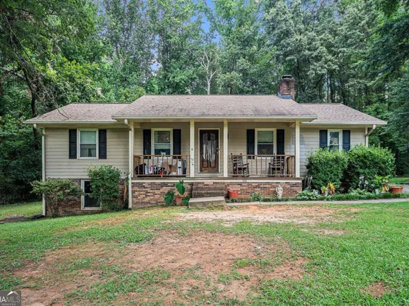 4060 Grove Trl, Loganville, GA 30052