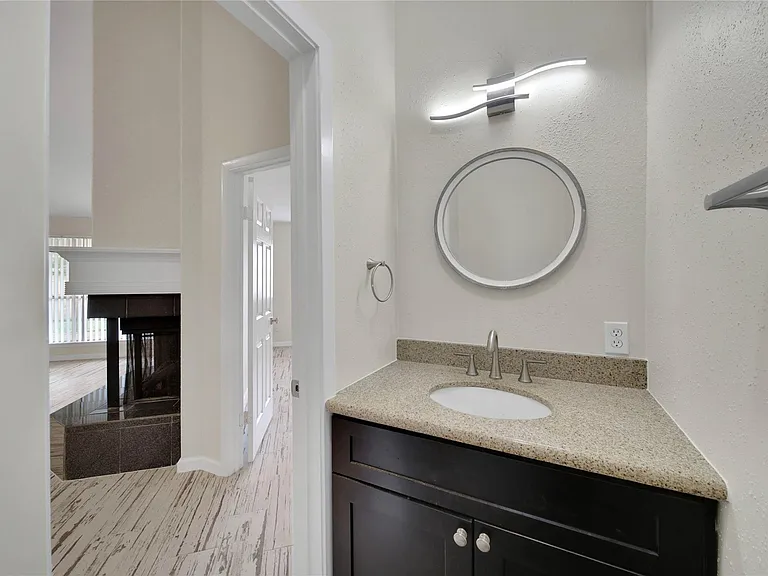 10904 Birch Dr — Photo 15