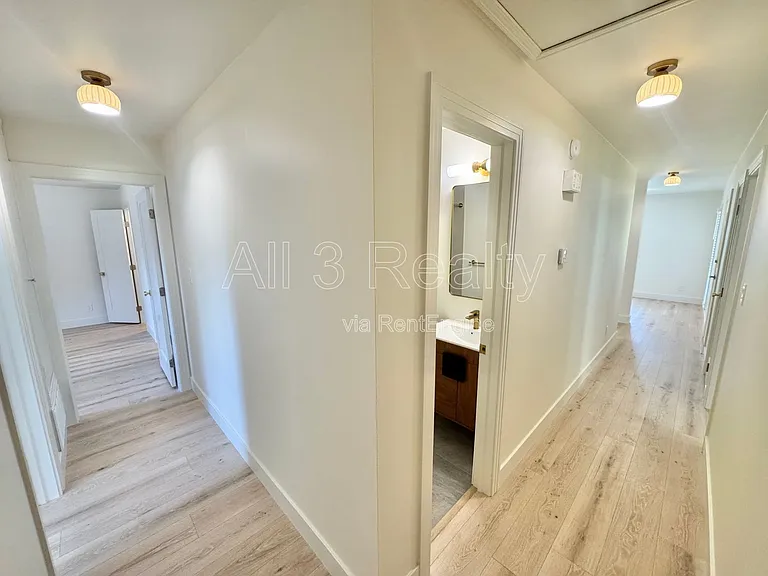 3224 Little John Dr — Photo 17