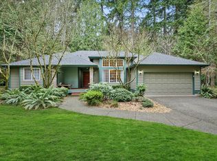 16653 Agate Point Rd NE, Bainbridge Island, WA 98110