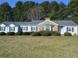 228 Robbins Rd, Winston Salem, NC 27107