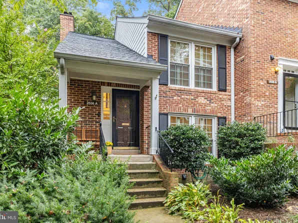2536 S Walter Reed Dr #1, Arlington, VA 22206