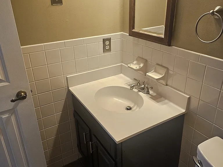 849 Baldwin Ave #1C — Photo 23