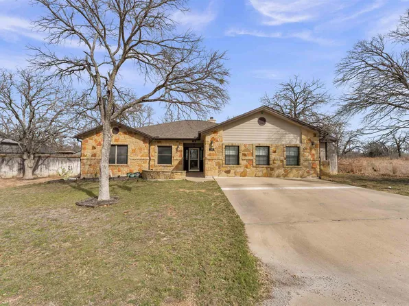 113 Chaumont Street, Kingsland, TX 78639