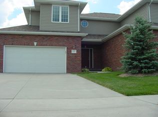 6265 Cascade Dr, Lincoln, NE 68504