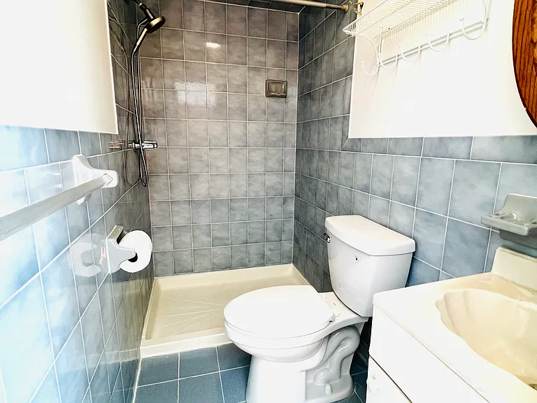359 Grove St #2 — Photo 11