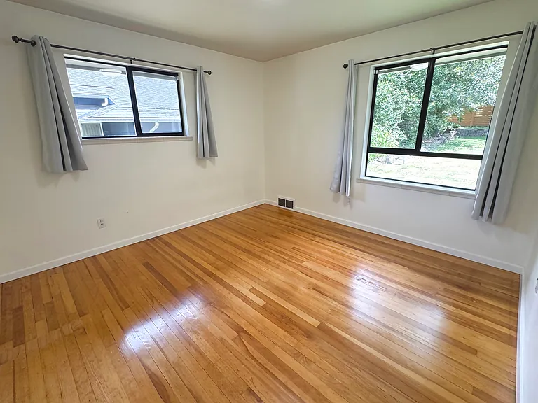 1st Bedroom (Upstairs)