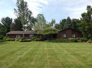 4234 Idlebrook Dr, Akron, OH 44333