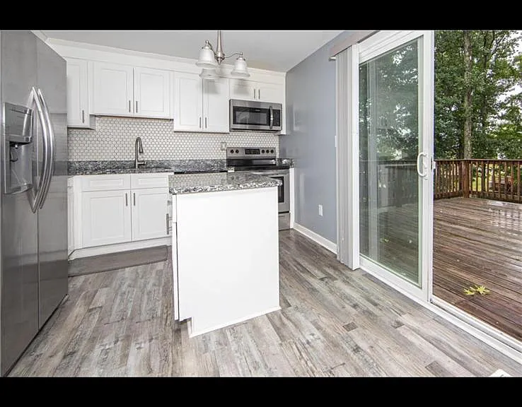 6307 Brambleton Rd — Photo 9