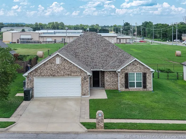 103 W 135th St N, Skiatook, OK 74070