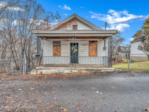 624 E Elm St, Scranton, PA 18505