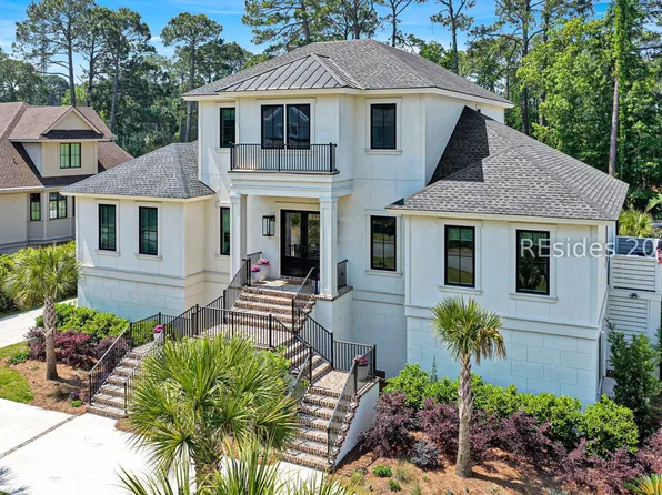 42 Wicklow Dr, Hilton Head Island, SC 29928