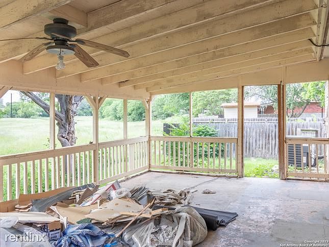 1st image of 8127R Sunshine Trail Dr