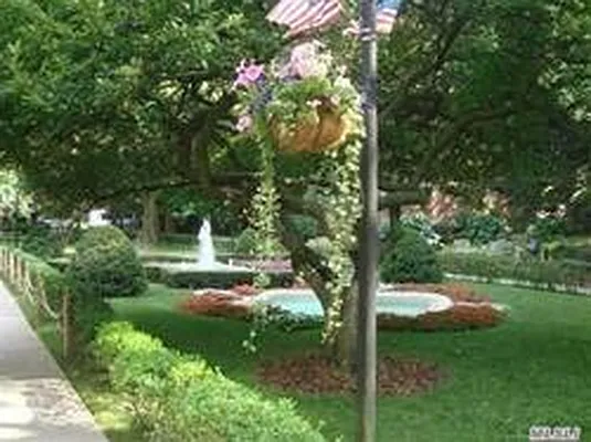 Sold by Benjamin Realty Since 1980 | media 25