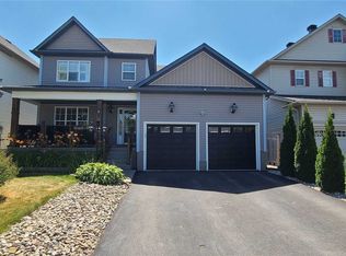 4 Bonnette St, Halton Hills, ON L7J2Z9