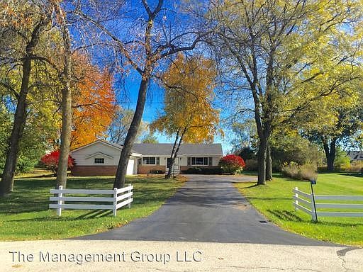 1st image of 758 Hillside Ct