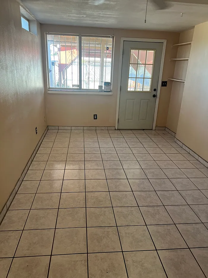 2 bed, 1.0 bath, 800 sqft, $1,150 — Photo 2