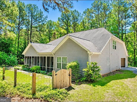 2nd image of 120 Mill Pond Ct