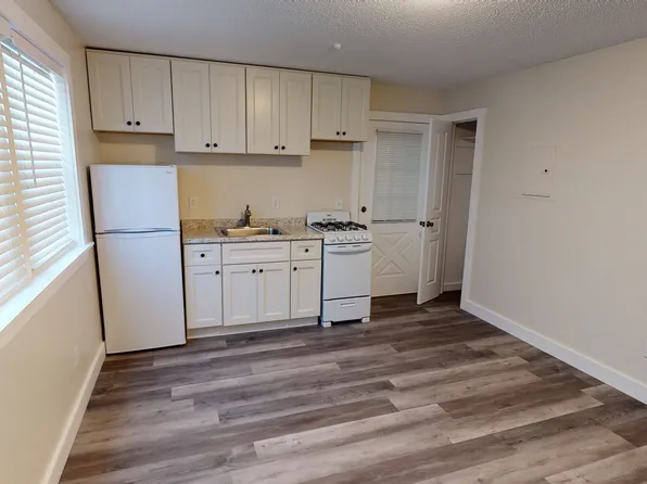 187 West St #4, West Hatfield, MA 01088