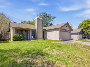 109 Queenswood Trl, Victoria, TX 77901