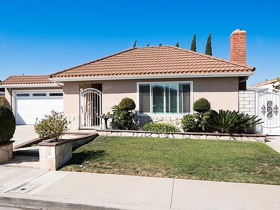 2nd image of 5821 Westmoreland Cir