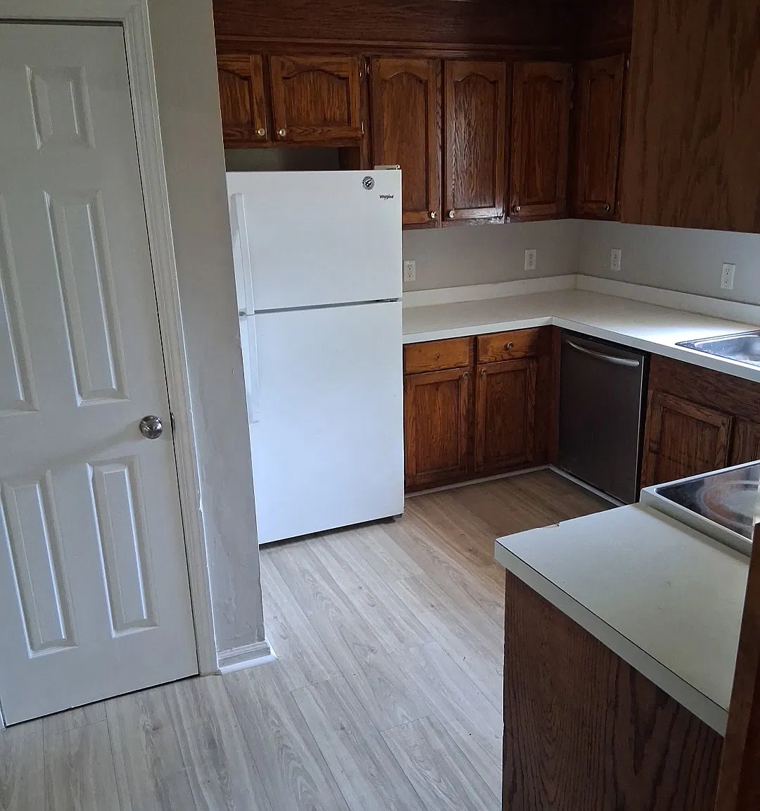 3 bed, 1250 sqft, $1,465 — Photo 4