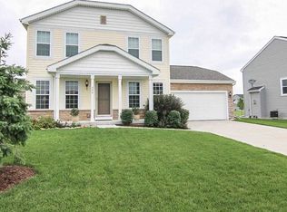 648 Hawthorn Dr, Sun Prairie, WI 53590