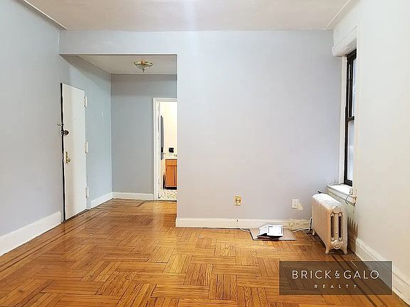 2nd image of 2101 Westbury Ct APT 4B