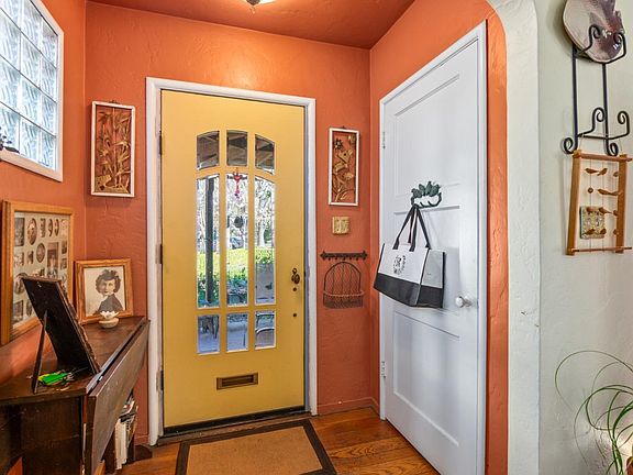 3rd image of 1604 Austin Way