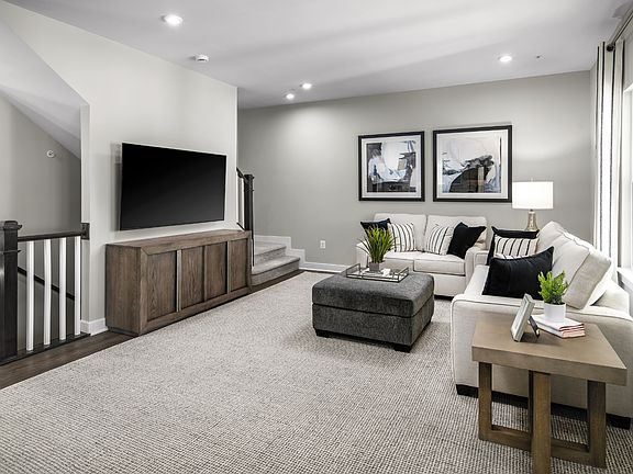 Robert Frost with Finished Basement