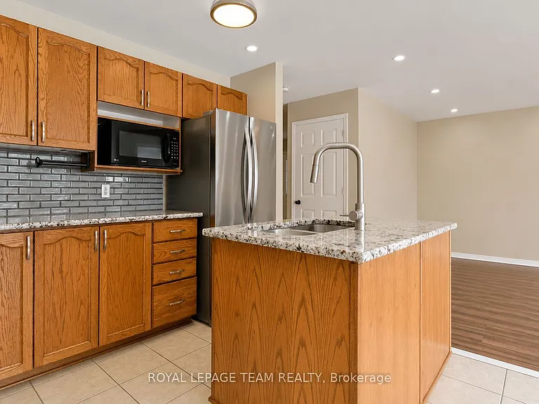 11 Marcay St — Photo 7