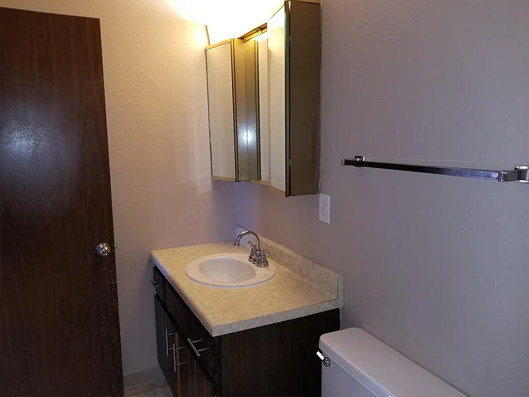 509 Spinnaker Ln #F — Photo 10