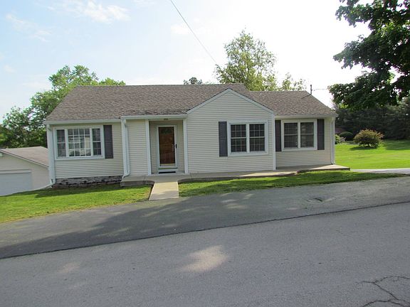 2nd image of 303 Miller Ave