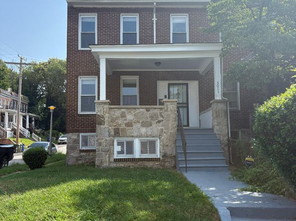 3011 Wolcott Ave
