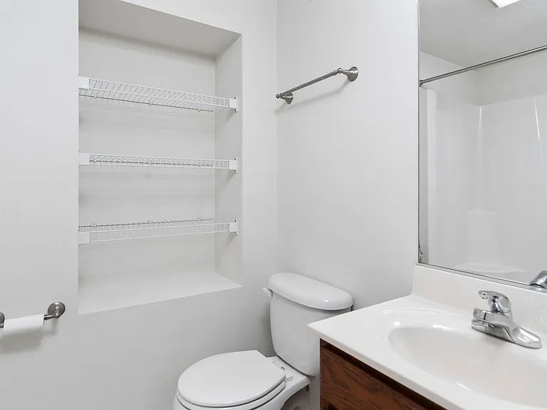 4-102 Rose Garden Ln — Photo 16