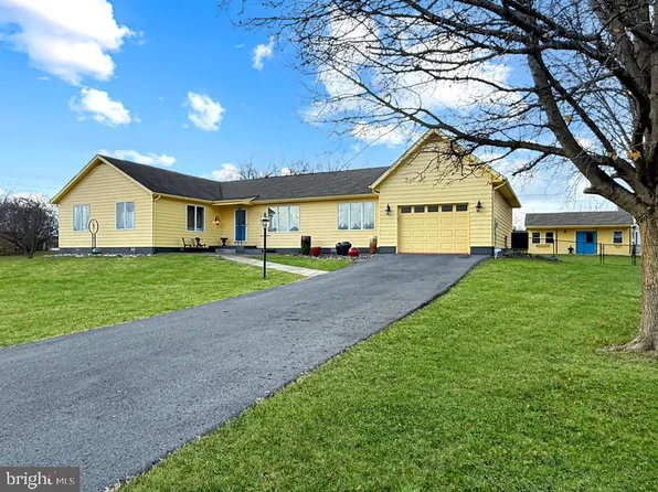 159 Larian Dr, Bunker Hill, WV 25413