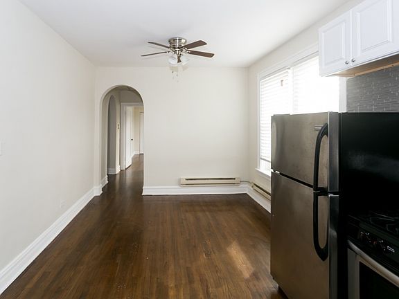 5th image of 918 Green Bay Rd #G4