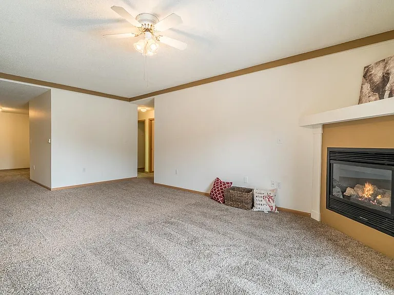 Northbrook Apartments — Photo 291