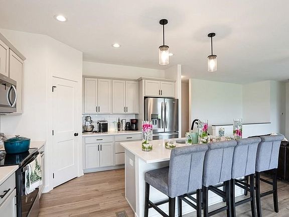 4th image of 6635 NE 9th Ct