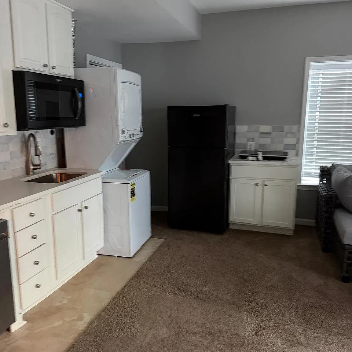 1 bed, 1.0 bath, 4464 sqft, $1,500 — Photo 4