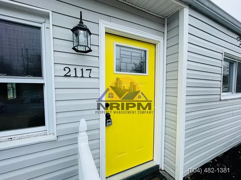 2117 Wood St — Photo 9
