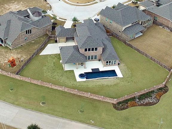 4th image of 11406 Lazarro Ln