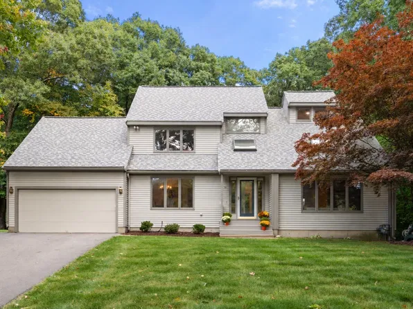 31 Raymond Way, Ashland, MA 01721