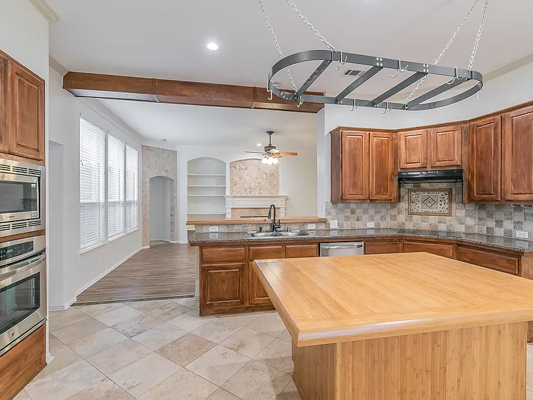 4633 Baldwin Ln — Photo 11