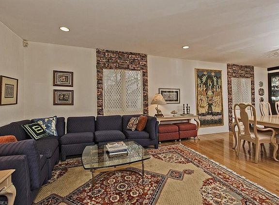 4th image of 2600 Snowberry Ln