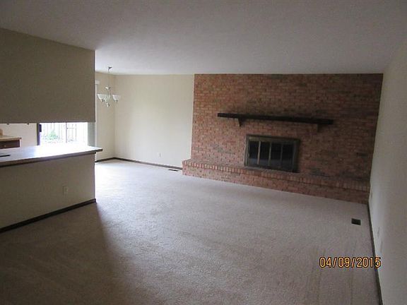 5th image of 870 Watkins Glen Dr