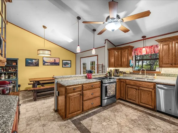 220 Annetta Rd, Willow Park, TX 76087