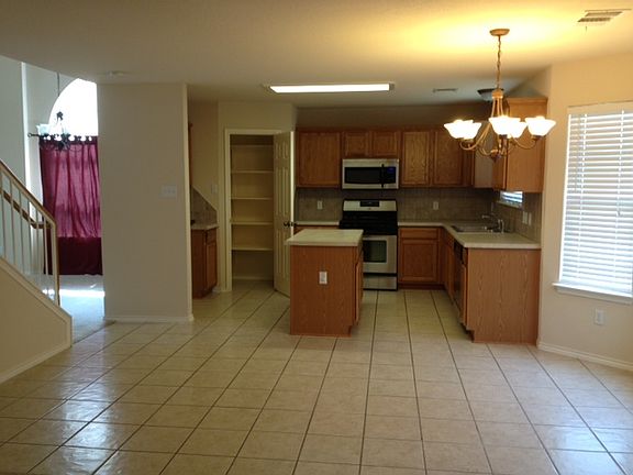 4th image of 14908 Mistletoe Heights Dr