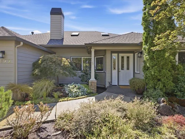 3472 Blueblossom Dr, Medford, OR 97504